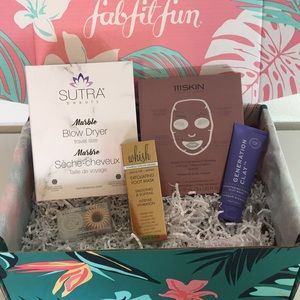 ☀️ FabFitFun Bundle ☀️